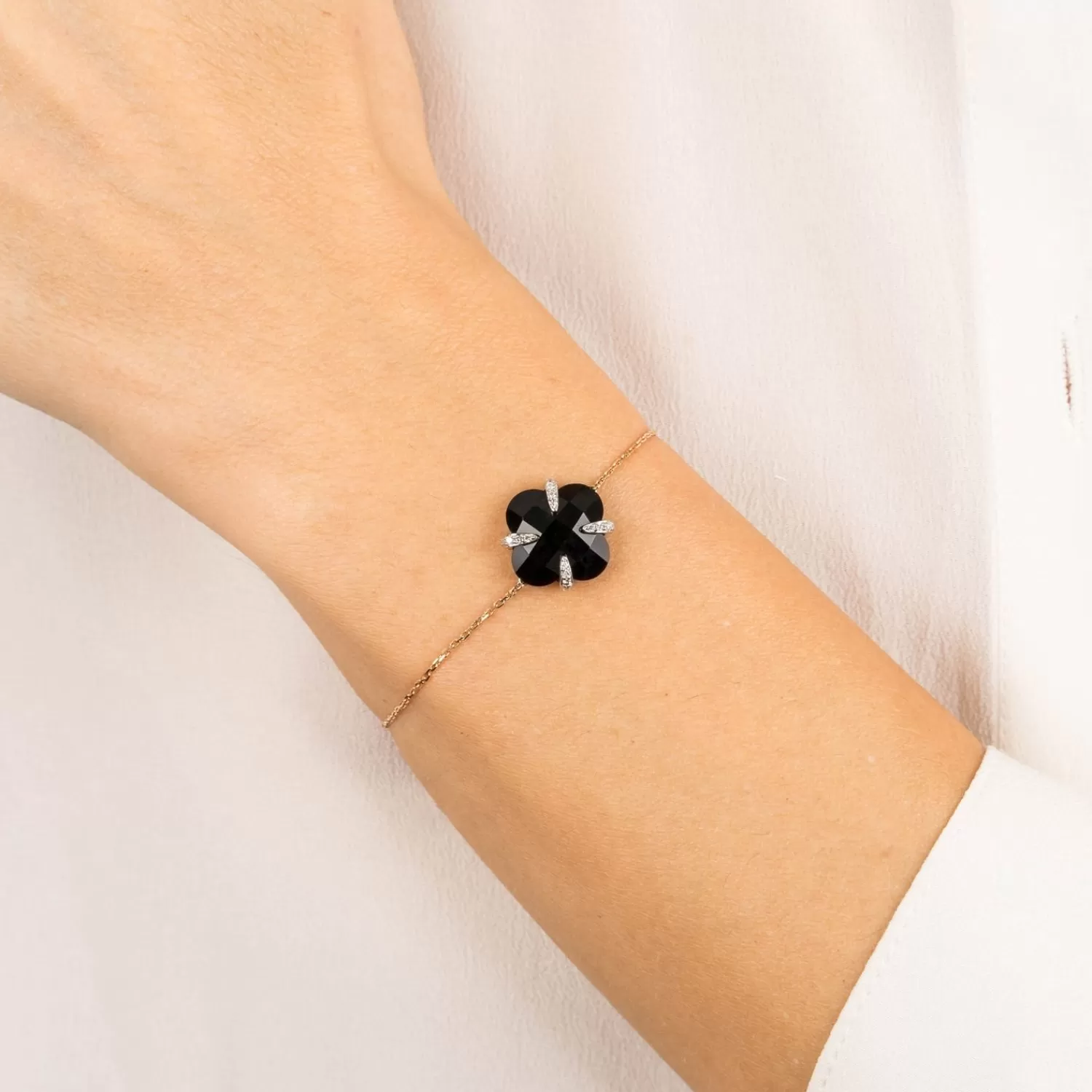 The Alkemistry Morganne Bello 18Ct Rose Gold Victoria Black Onyx Claw Diamond Bracelet Clearance