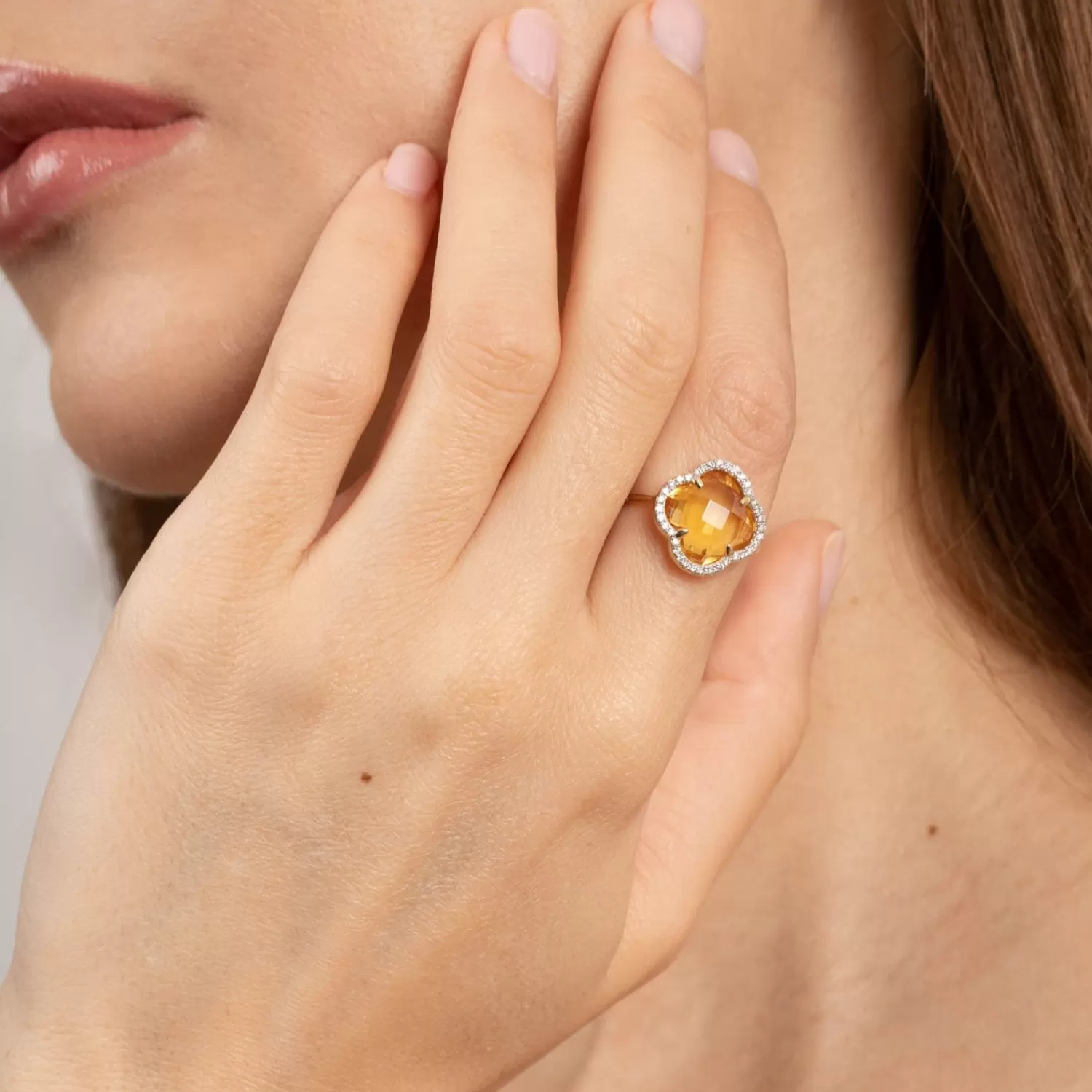 The Alkemistry Morganne Bello 18Ct Yellow Gold And Diamond Clover Citrine Ring New