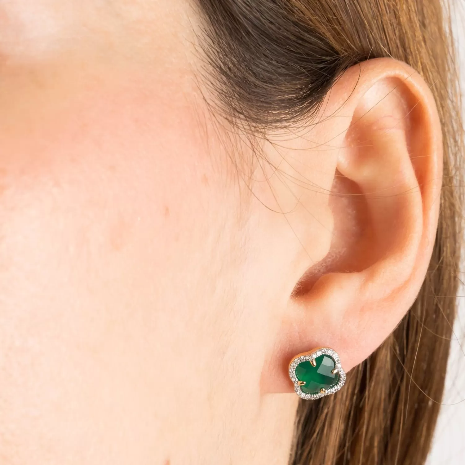 The Alkemistry Morganne Bello 18Ct Yellow Gold Victoria Clover Green Agate And Diamond Studs (Pair) Online