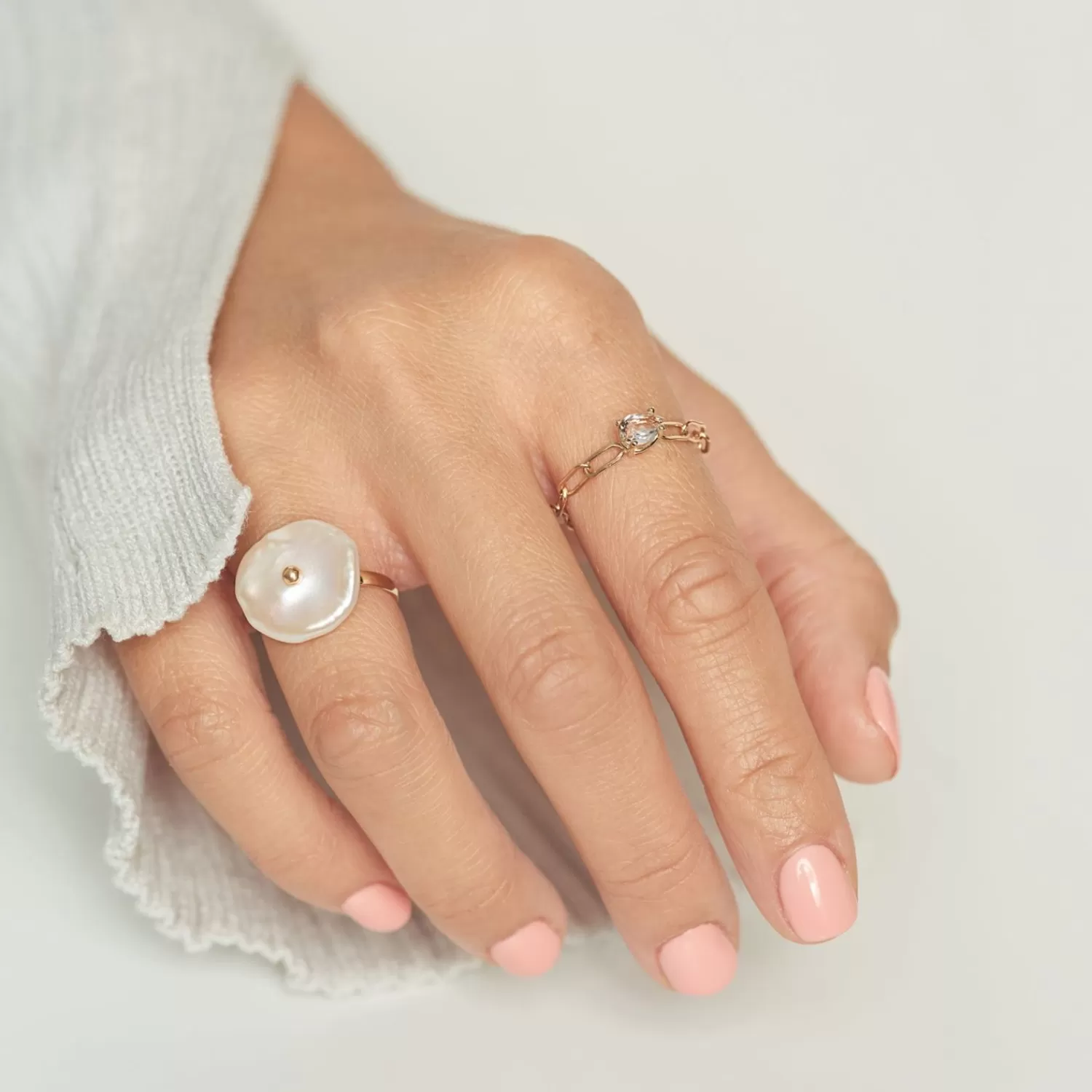 The Alkemistry Poppy Finch 14Ct Yellow Gold And Petal Pearl Ring Hot
