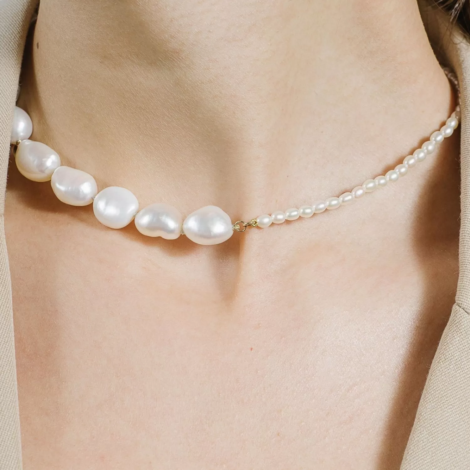 The Alkemistry Poppy Finch 14Ct Yellow Gold Half Big Half Small Pearl Necklace Flash Sale