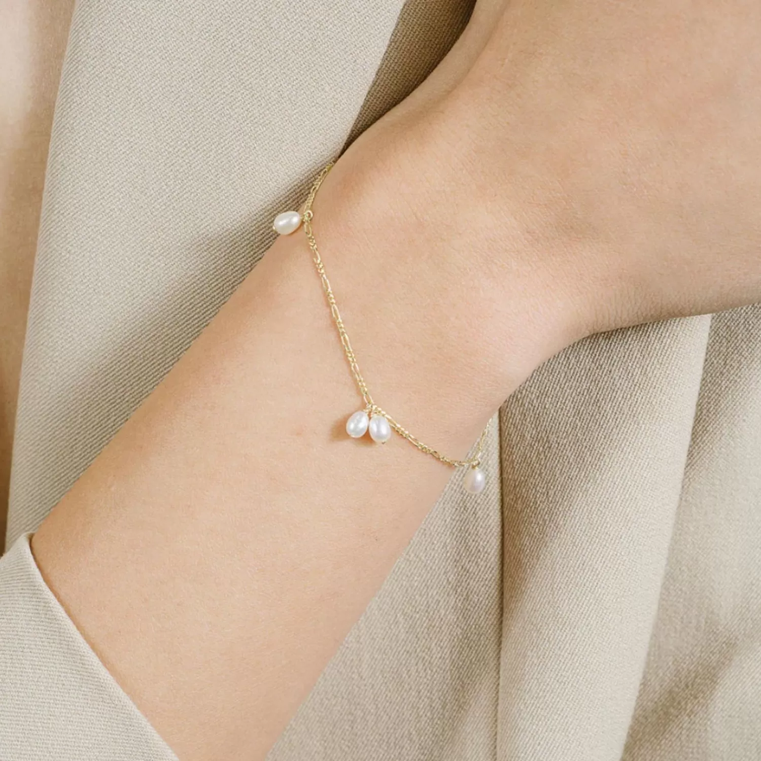 The Alkemistry Poppy Finch 14Ct Yellow Gold Keshi Pearl Strand Dangle Bracelet Sale