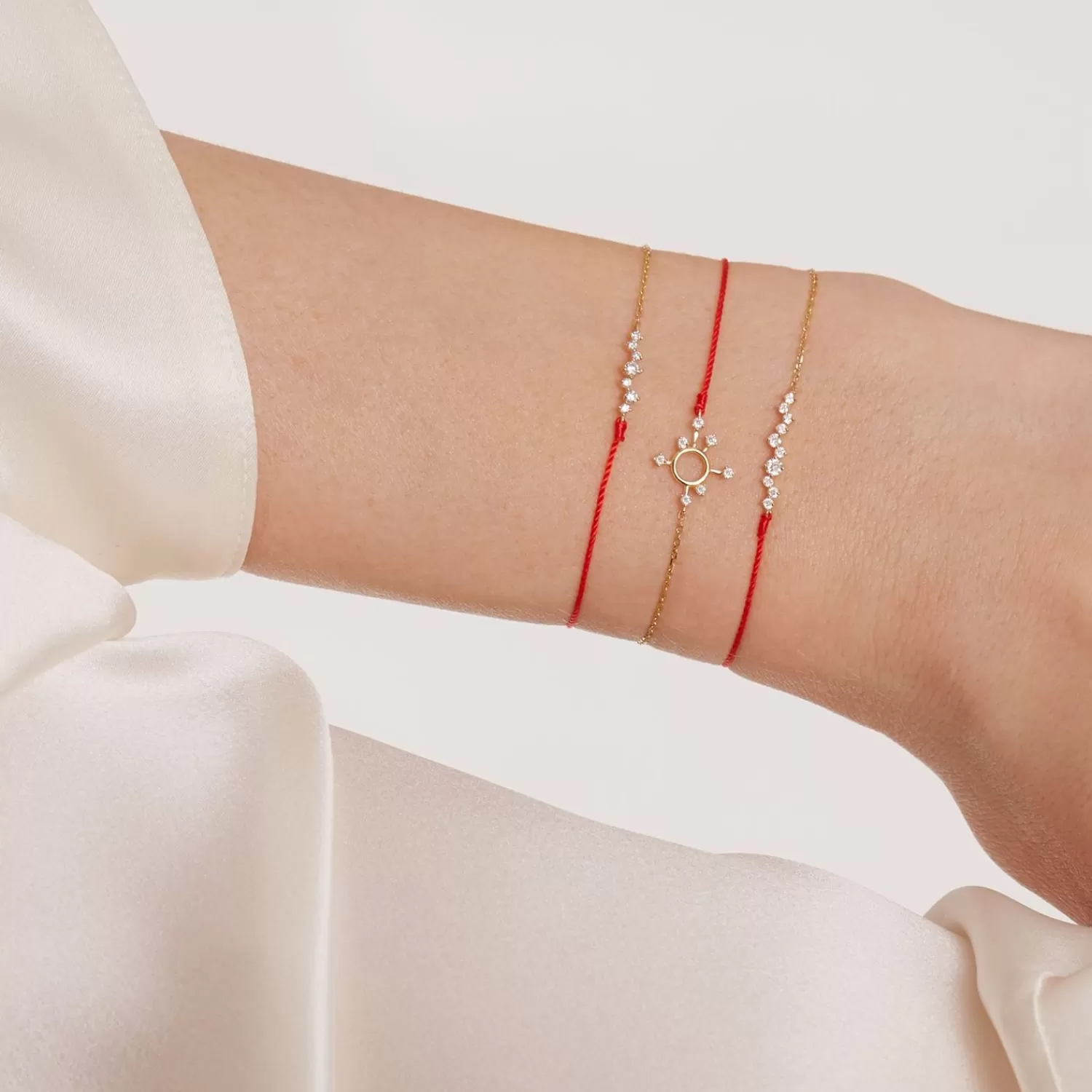 The Alkemistry Ruifier 18Ct Yellow Gold Scintilla Epta Orb Thread Bracelet Shop