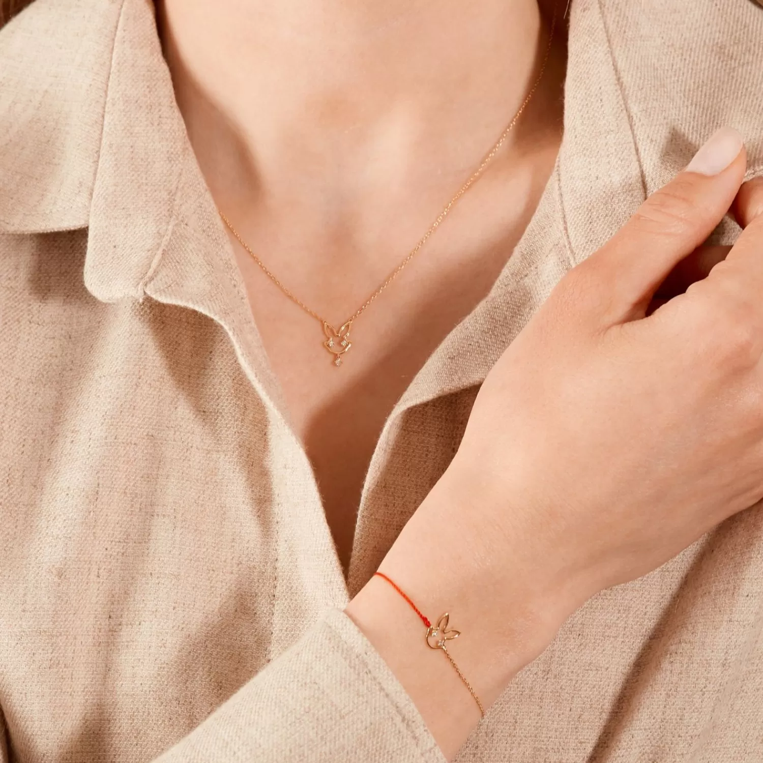 The Alkemistry Ruifier 18Ct Yellow Gold Scintilla Rabbit Red Cord And Chain Bracelet Best