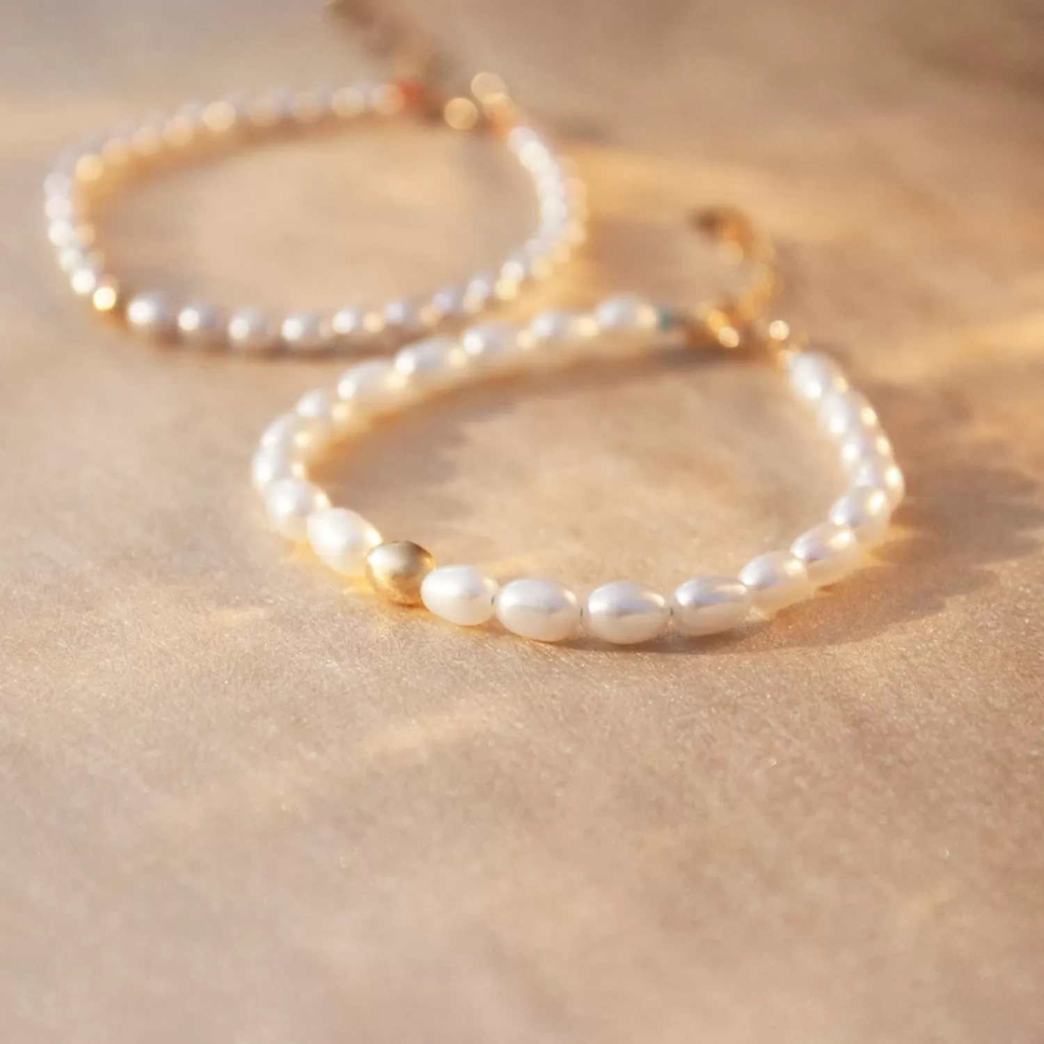 The Alkemistry Vianna - 18Ct Gold, Large White Pearl And Gold Bead Bracelet Sale